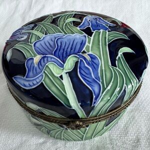Somerset Benaya Ceramic Art Pottery Blue Iris Trinket Jewelry Box